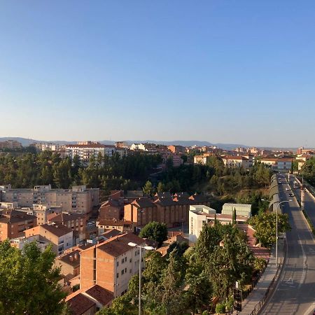 Teruelhome IV Atico Con Vistas Y Aparcamiento En El Centro المظهر الخارجي الصورة