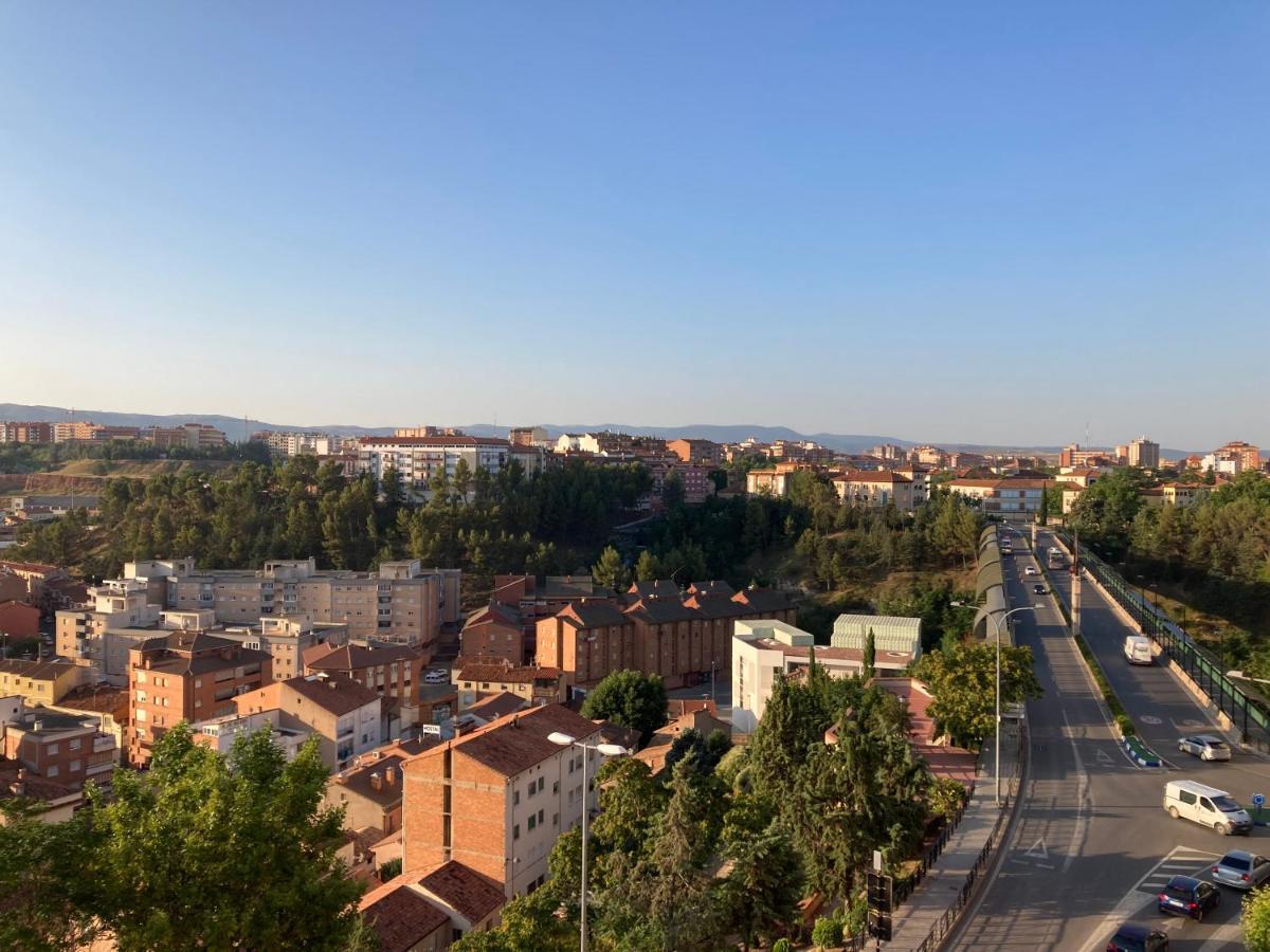 Teruelhome IV Atico Con Vistas Y Aparcamiento En El Centro المظهر الخارجي الصورة